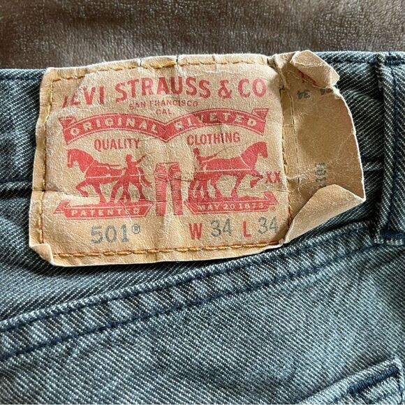 Levi Strauss & Co. Men's Gray Jeans Yellow Backing Button Fly Size 34/34 - Picture 10 of 12